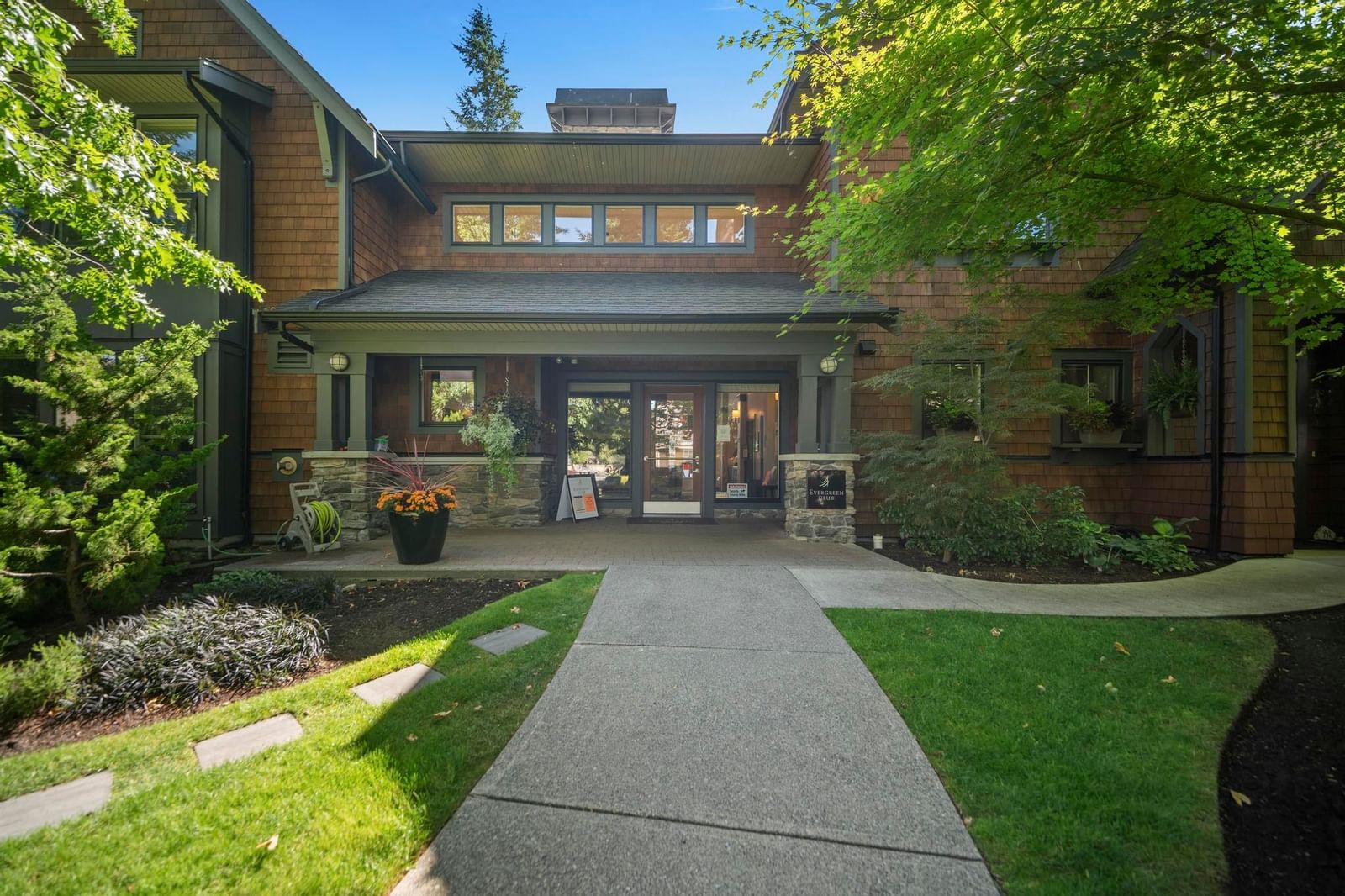 Listing Image 33