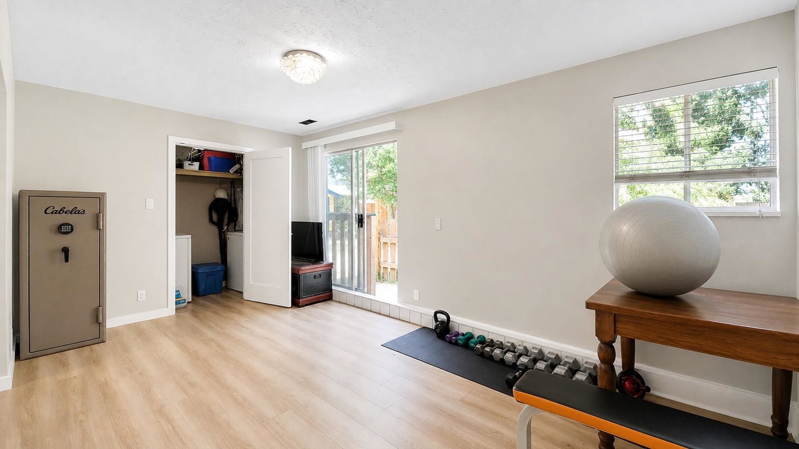 Listing Image 19