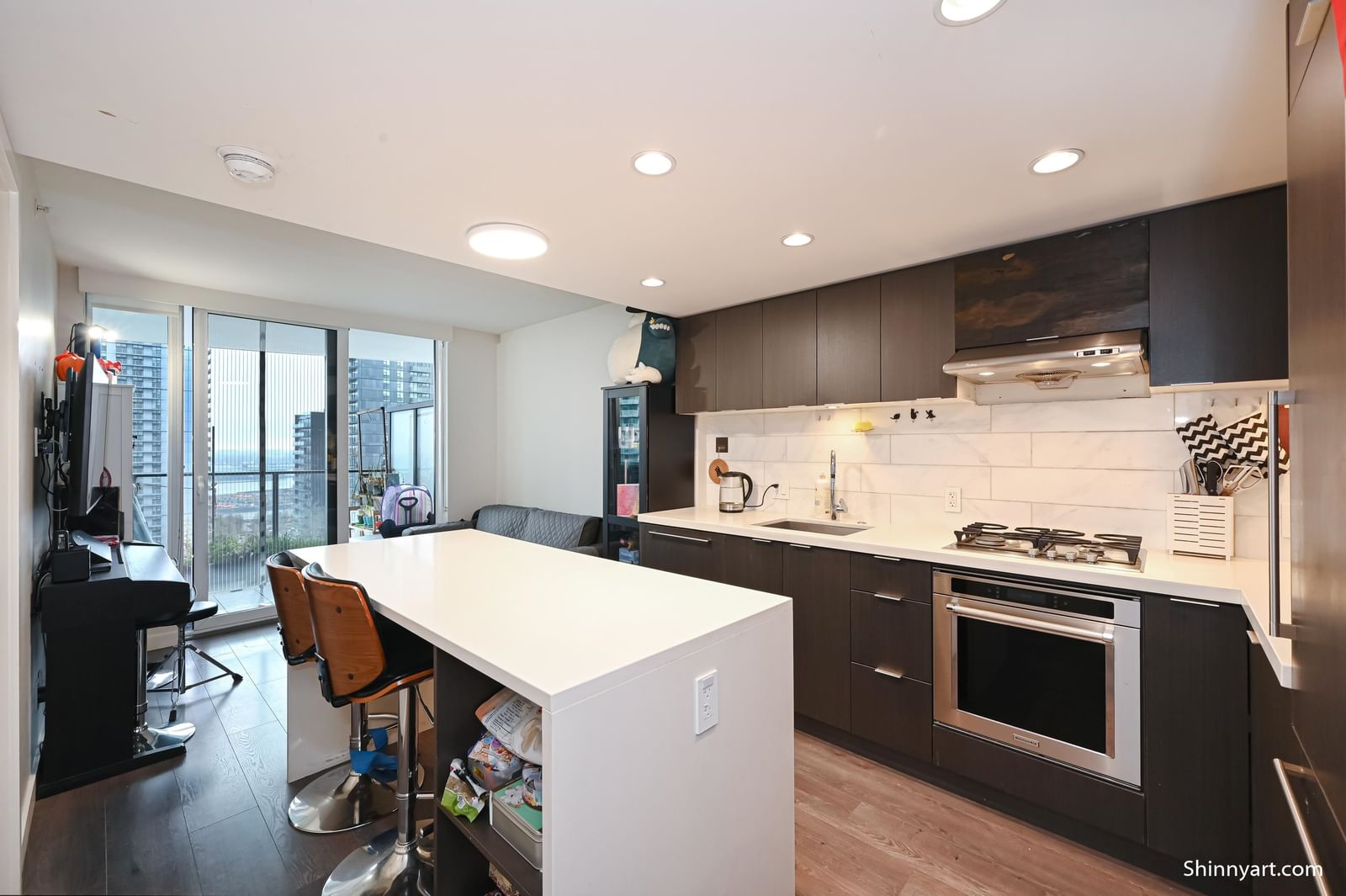 Listing Image 14