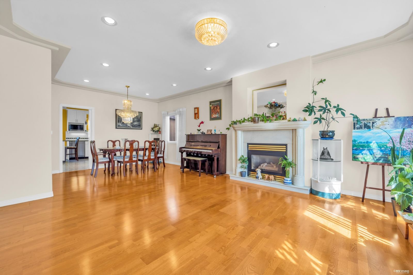 Listing Image 5