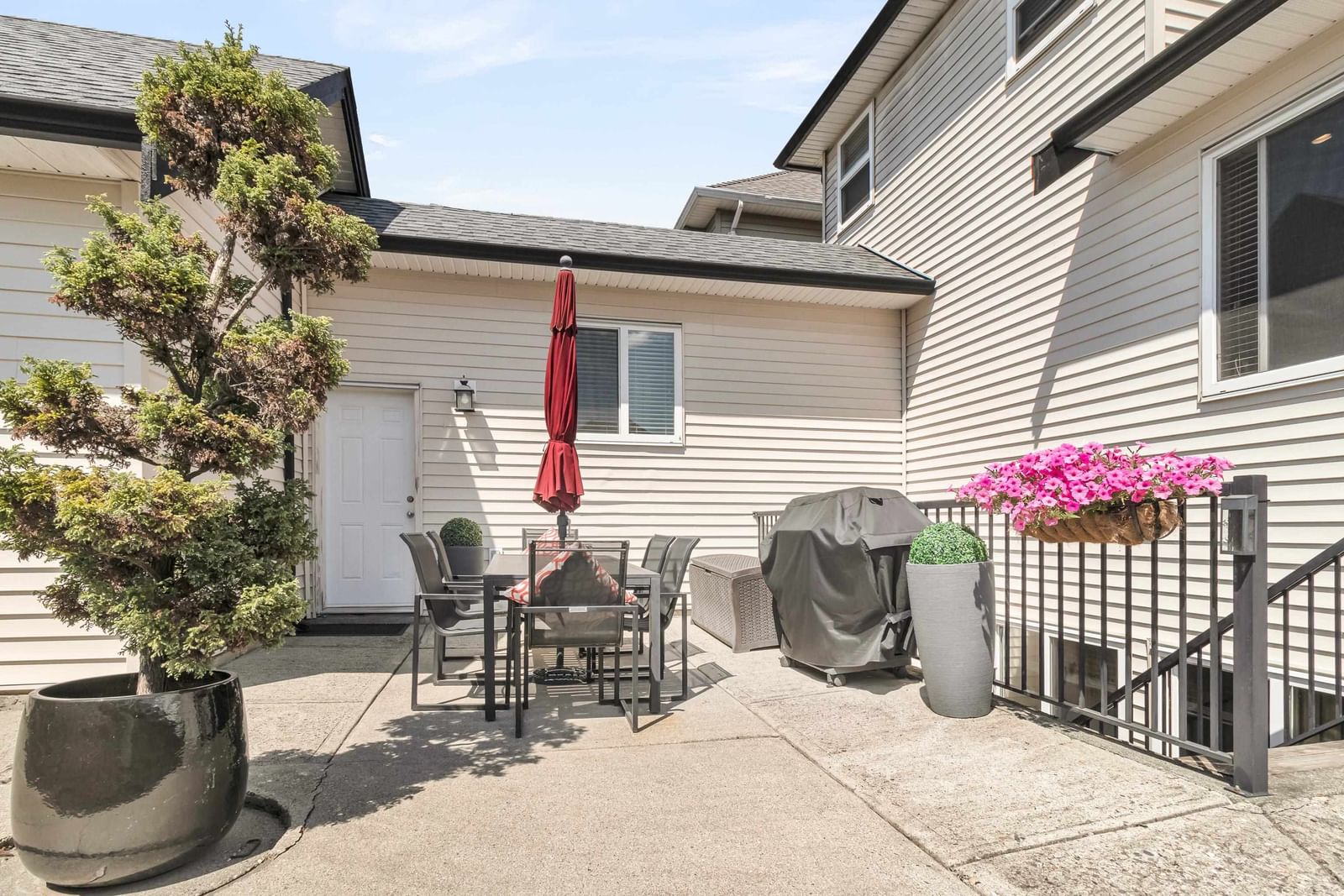 Listing Image 27