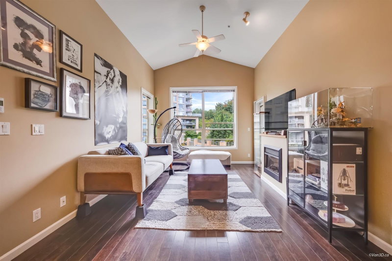 401 - 275 Ross Drive