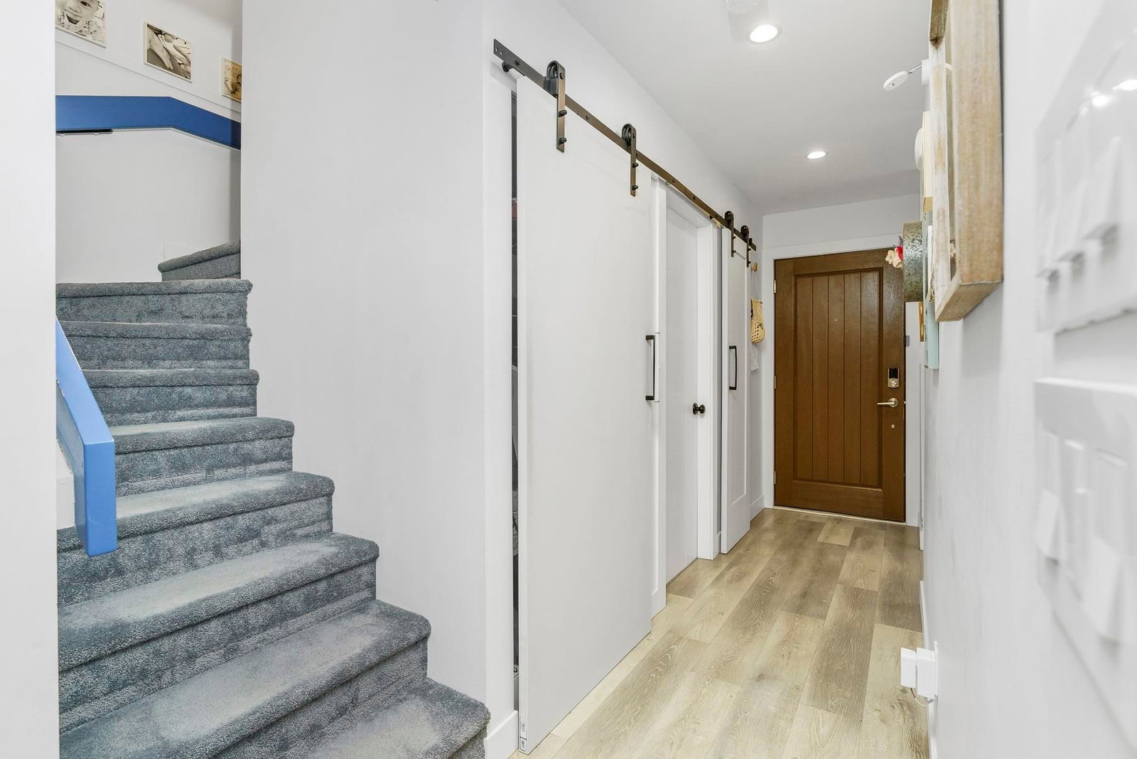 Listing Image 17