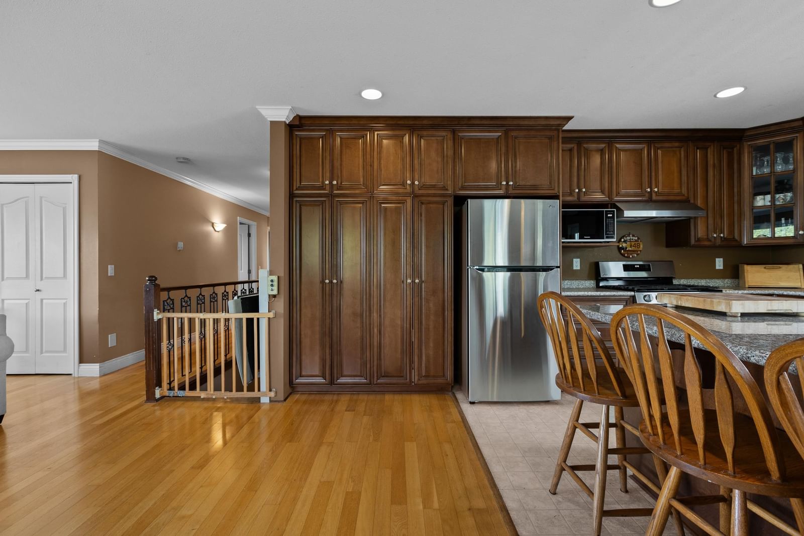 Listing Image 19