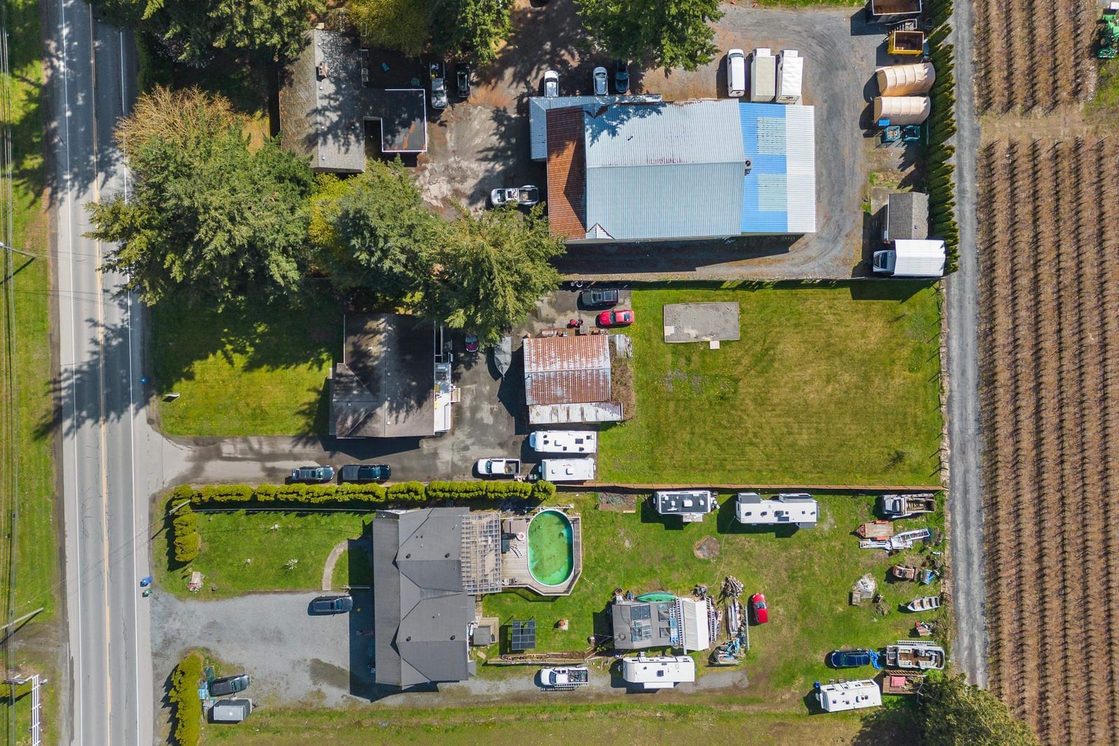 Listing Image 4