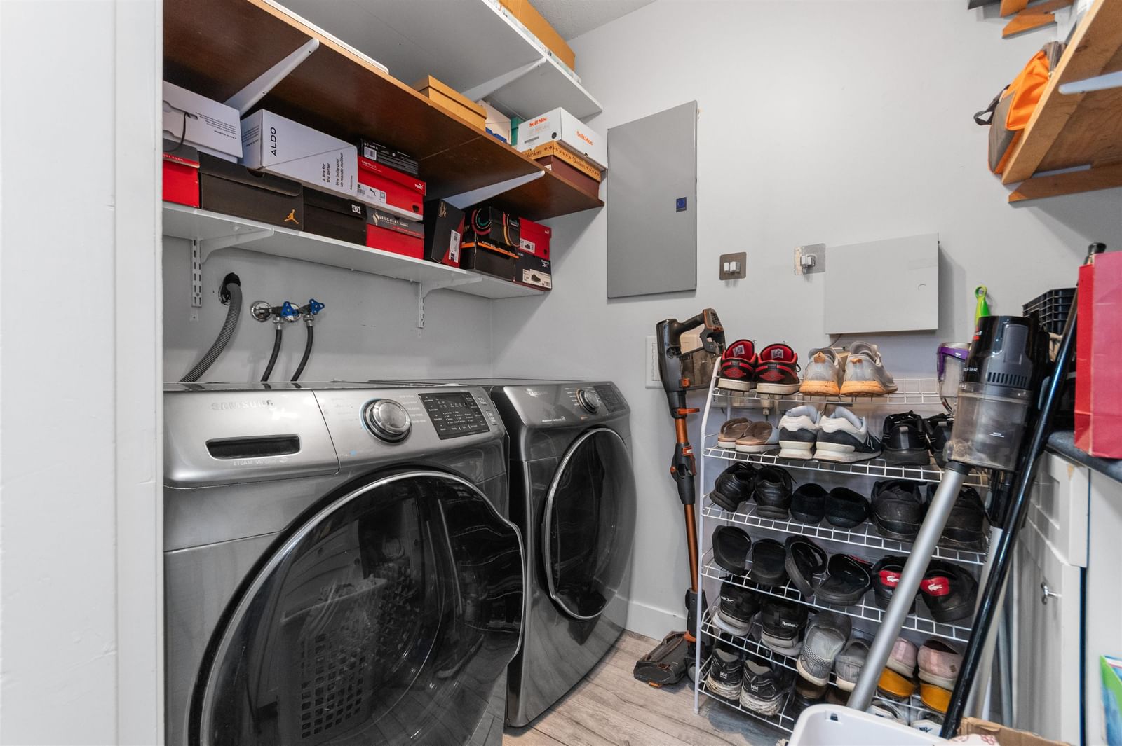 Listing Image 18