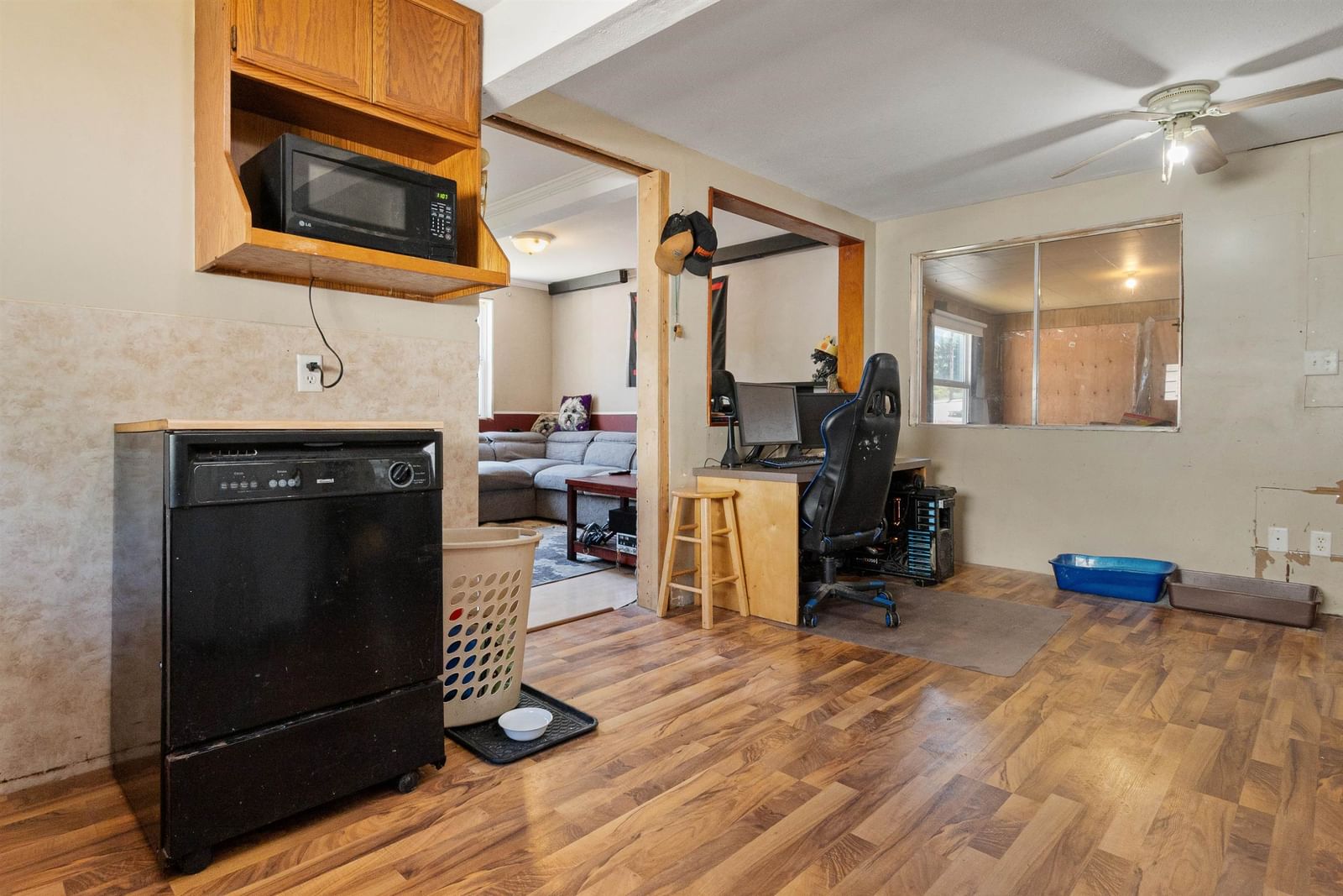 Listing Image 20