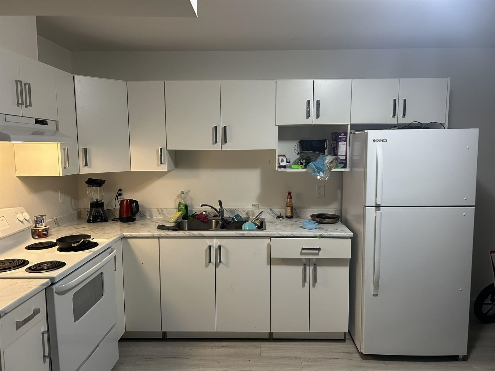 Listing Image 18