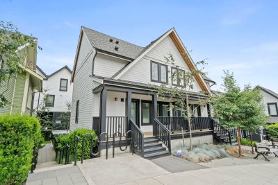 213 - 1306 Laval Square