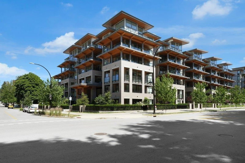 421 - 7588 16th Street