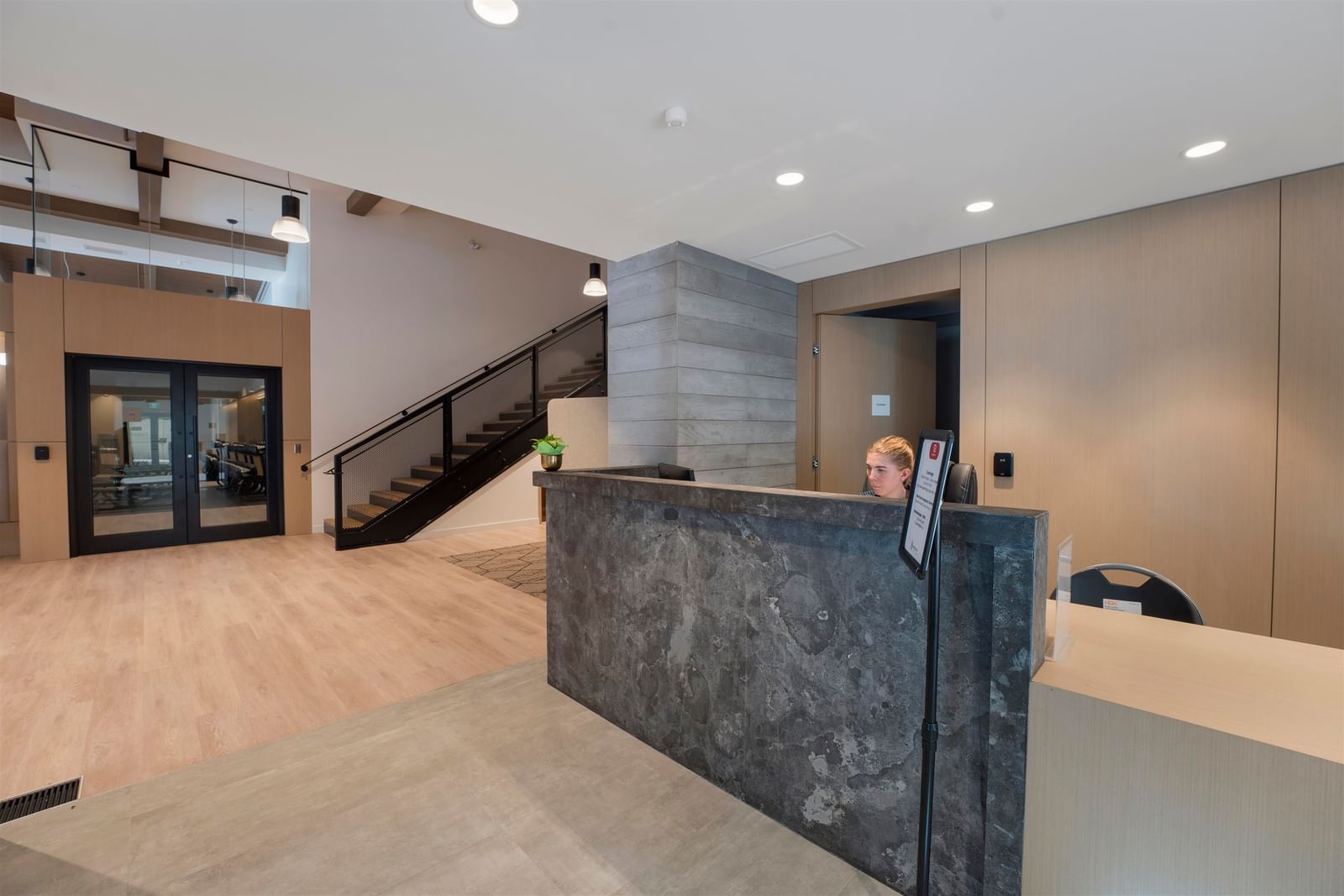 Listing Image 9