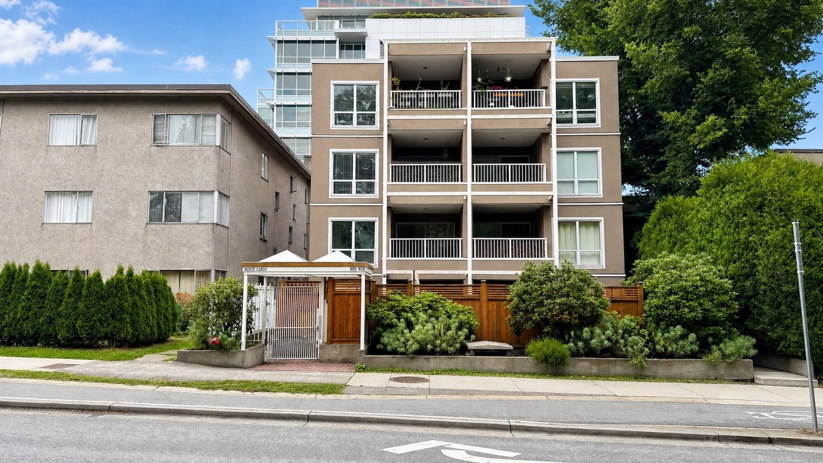 Listing Image 12