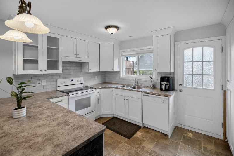 A - 46538 Rolinde Crescent