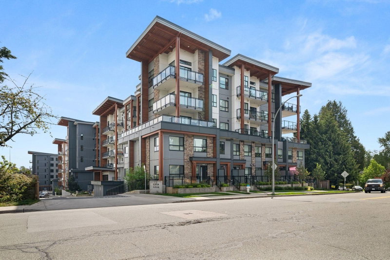 416 - 6950 Nicholson Road