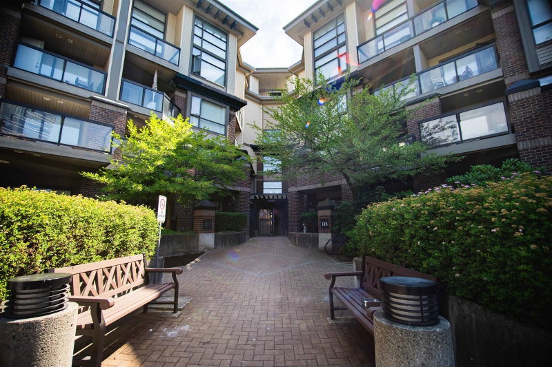 124 - 10838 City Parkway