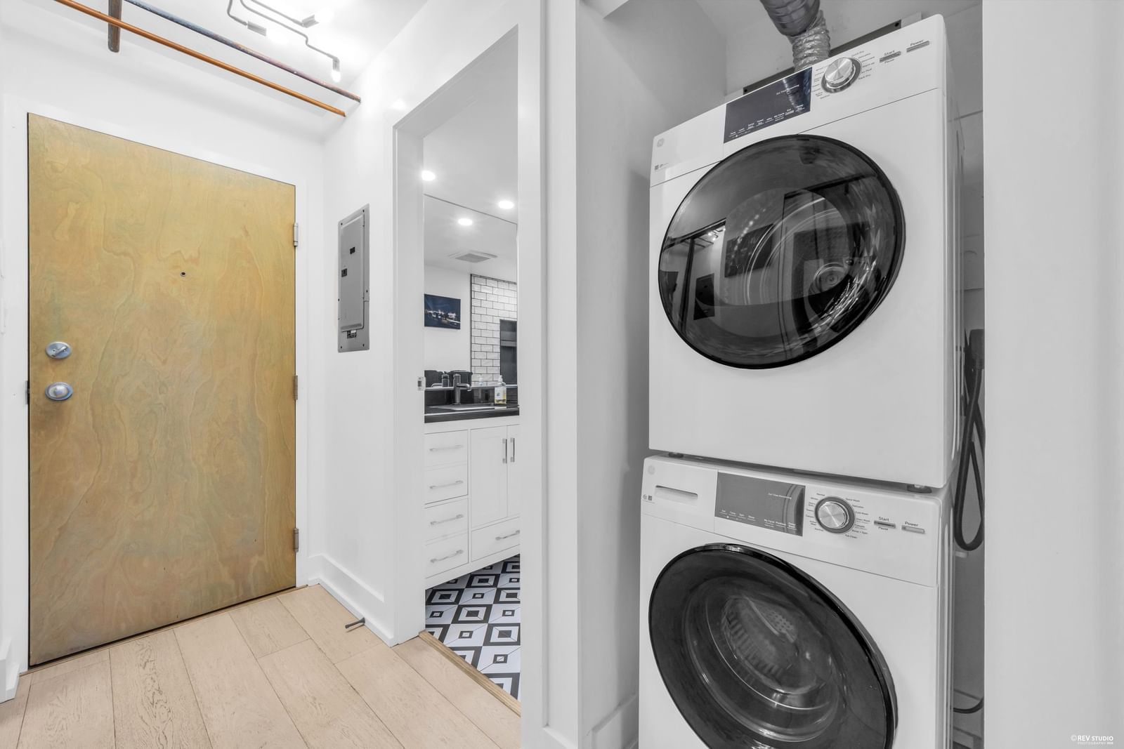 Listing Image 14