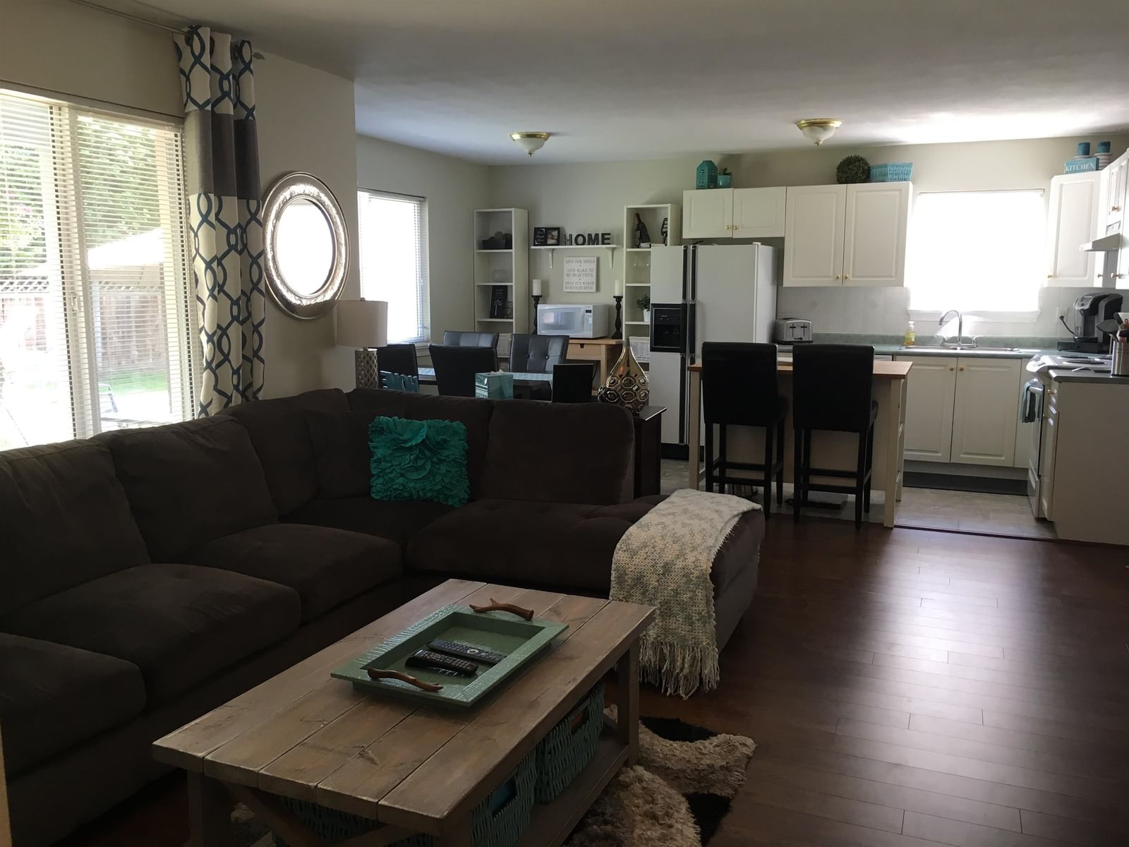 Listing Image 19
