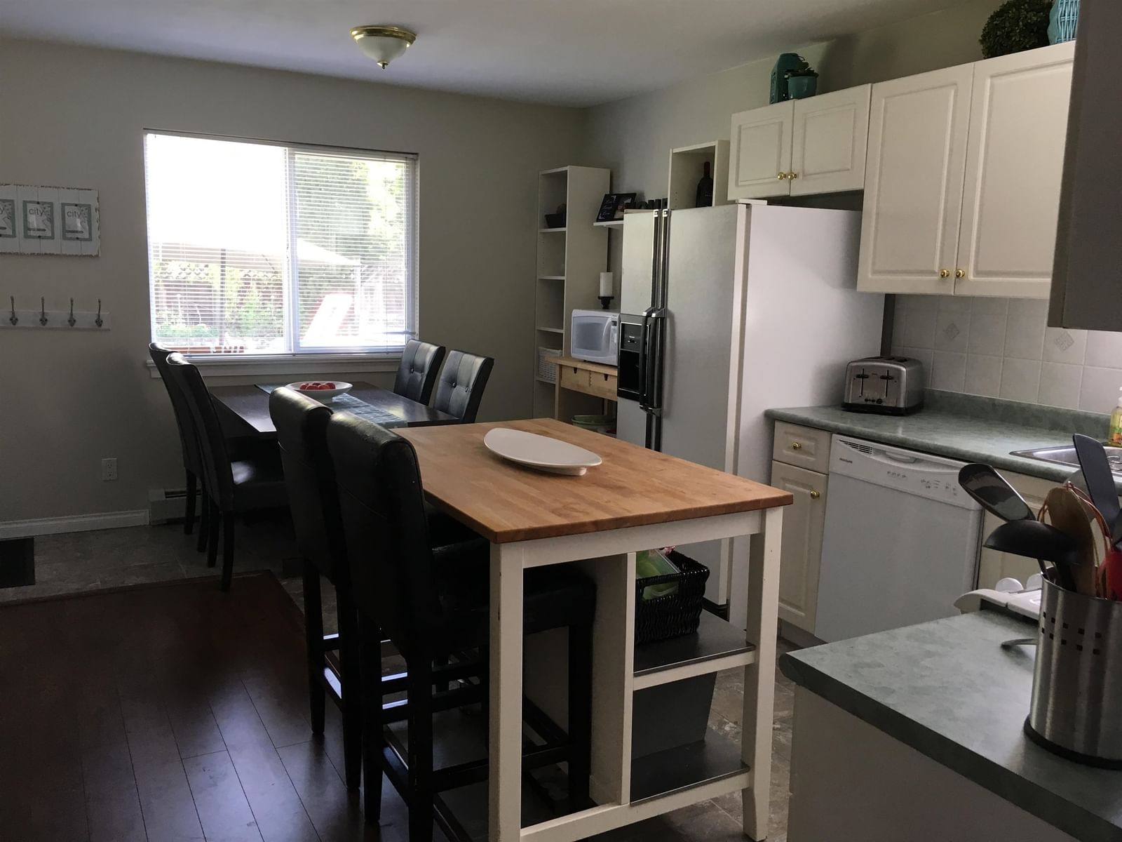 Listing Image 21