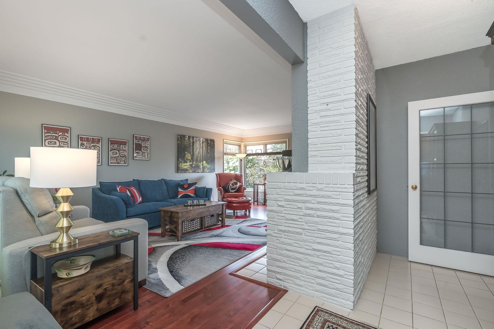 Listing Image 6