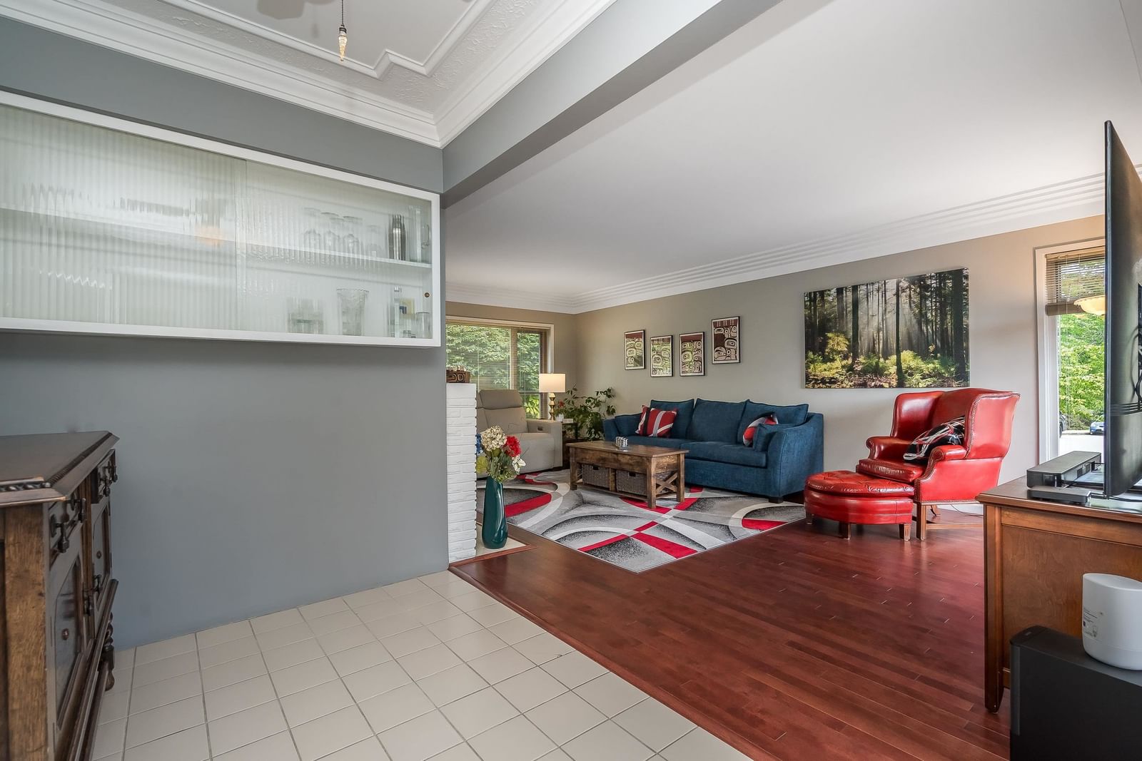 Listing Image 9