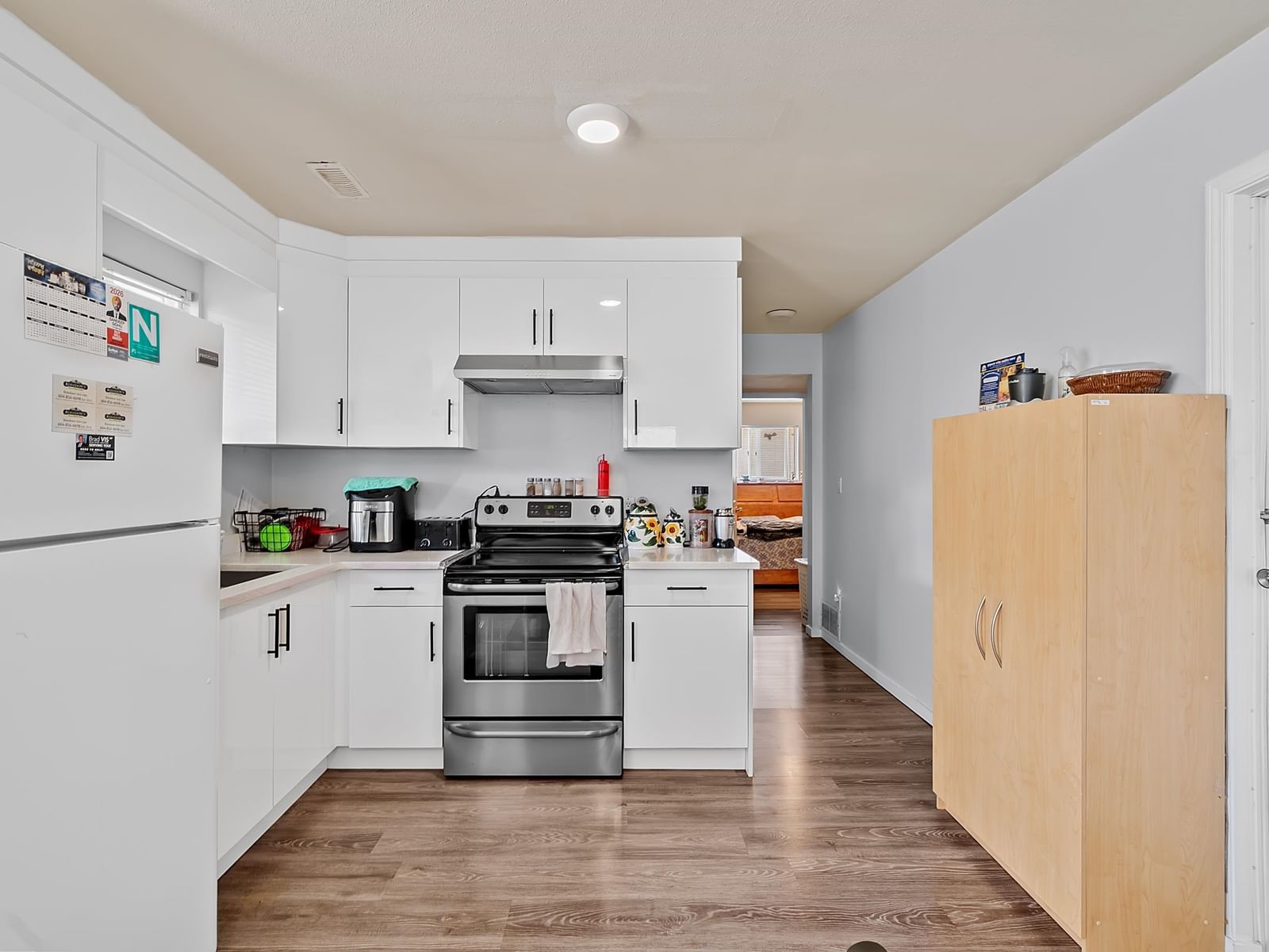 Listing Image 13