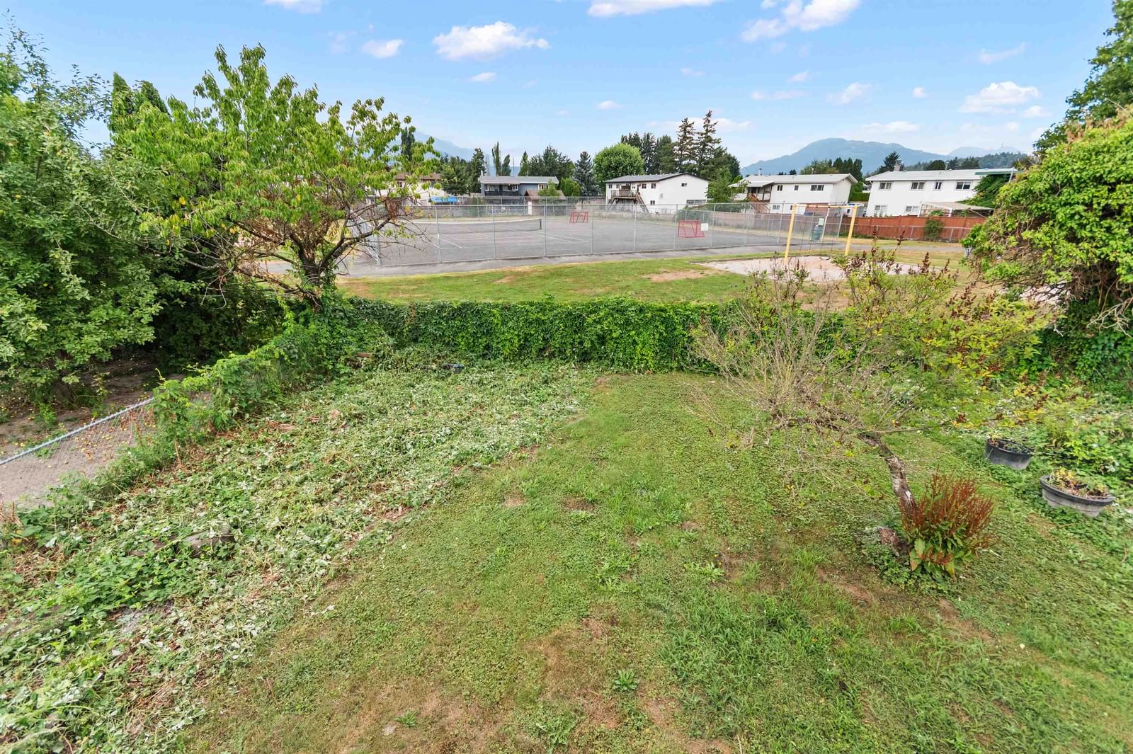 Listing Image 11