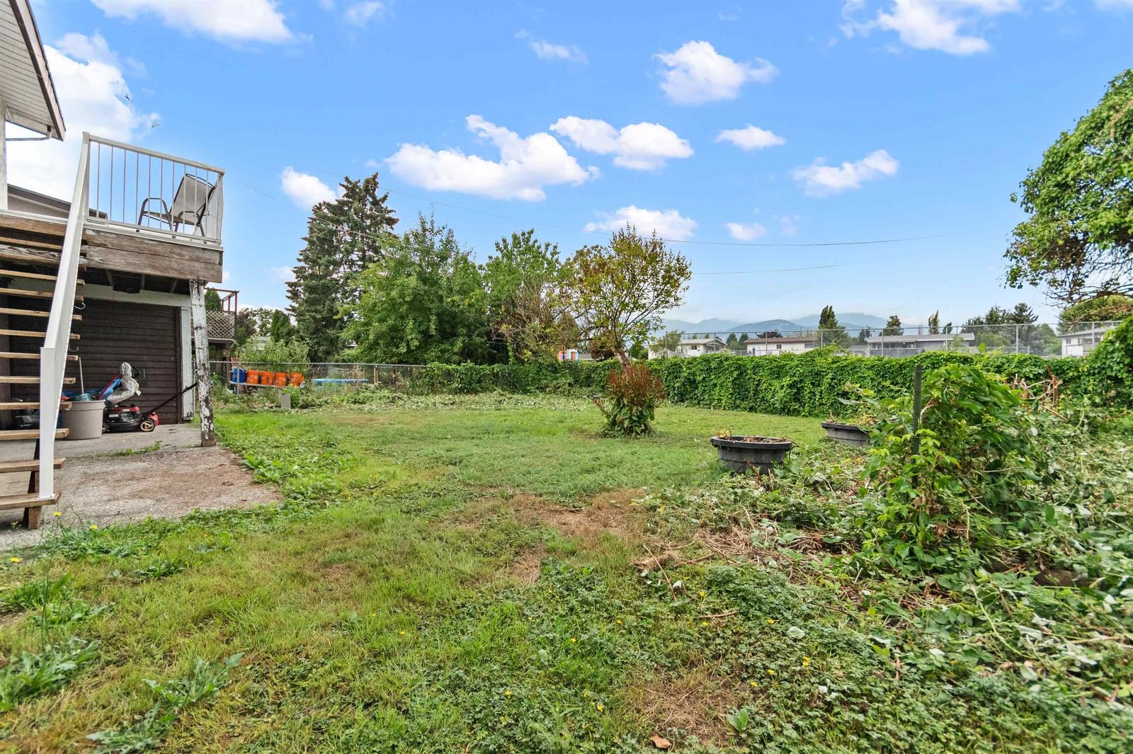 Listing Image 8