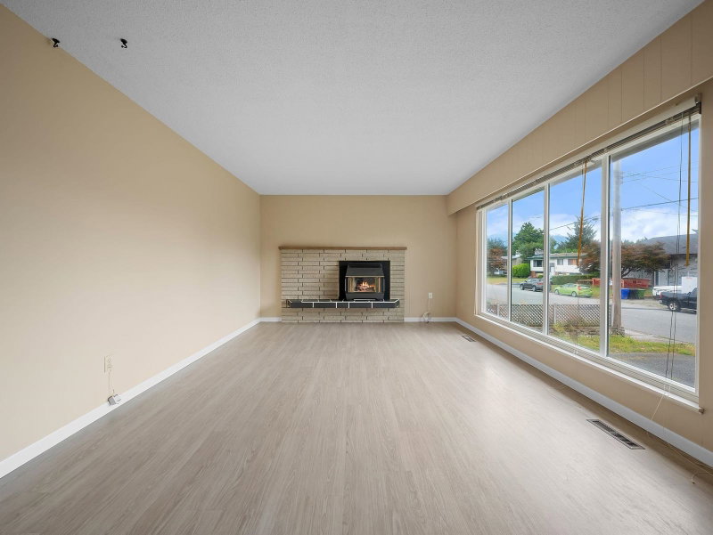 10059 Killarney Drive