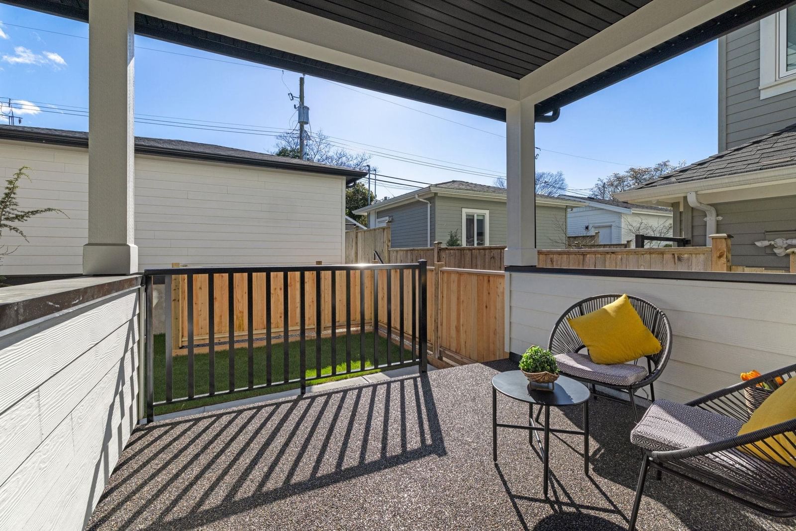 Listing Image 12
