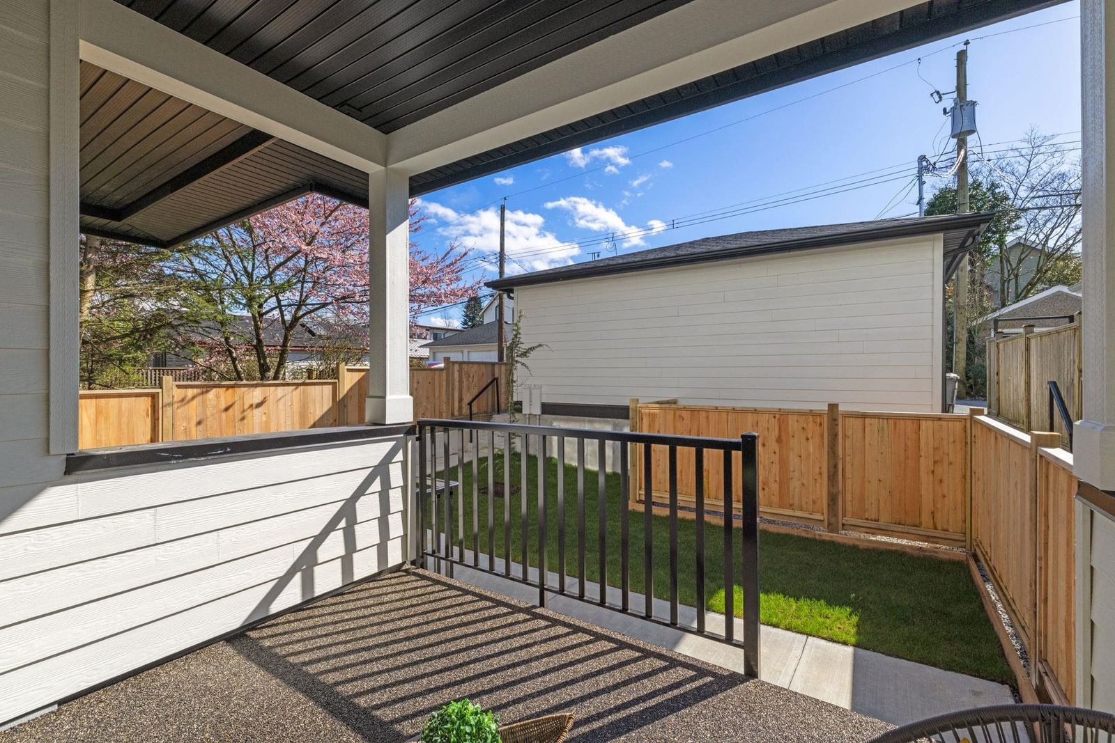 Listing Image 14