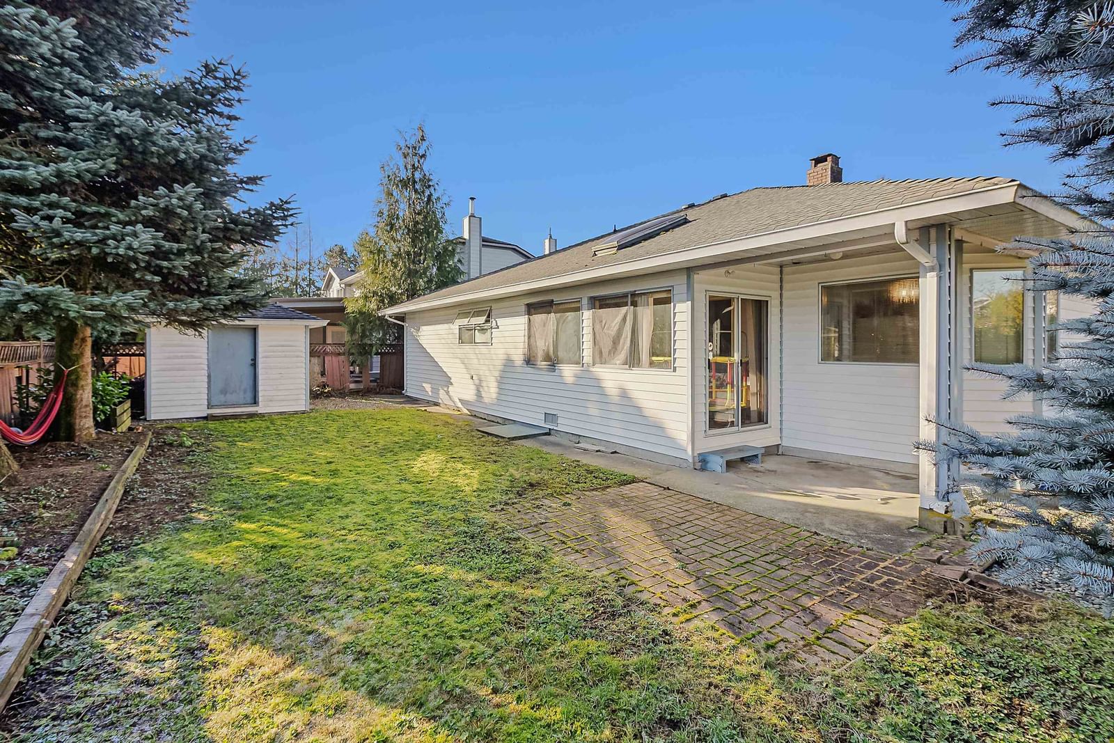 Listing Image 11