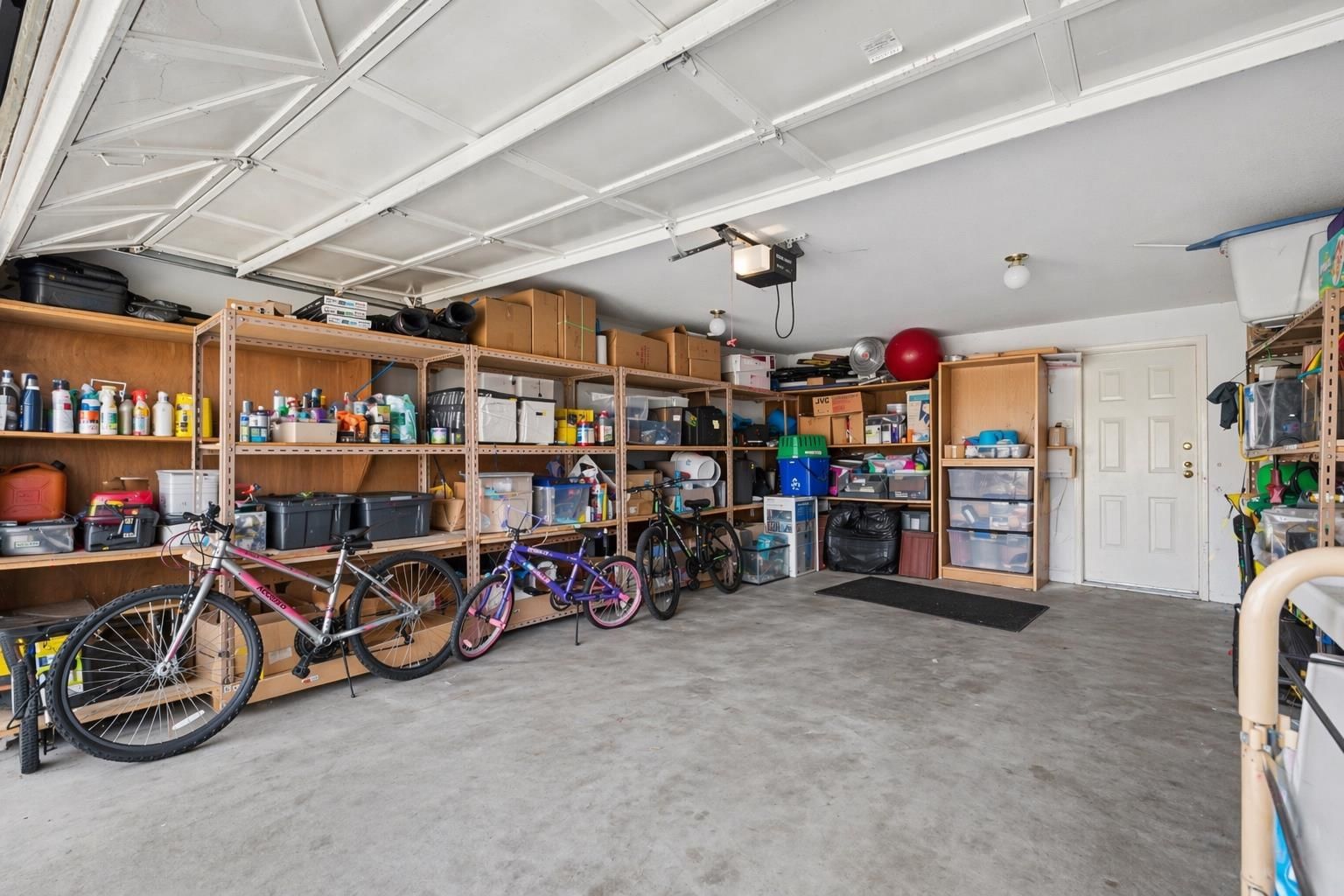 Listing Image 17