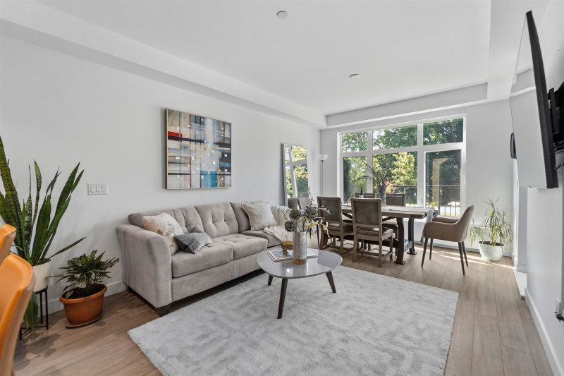 113 - 747 3rd Street E