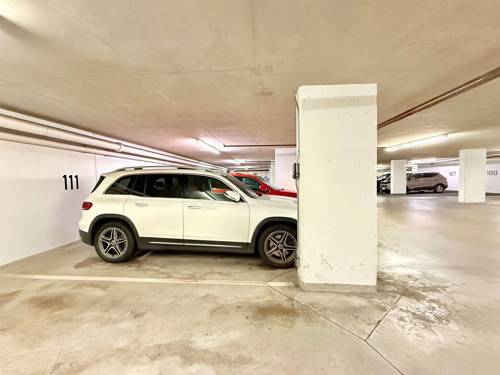 Listing Image 27