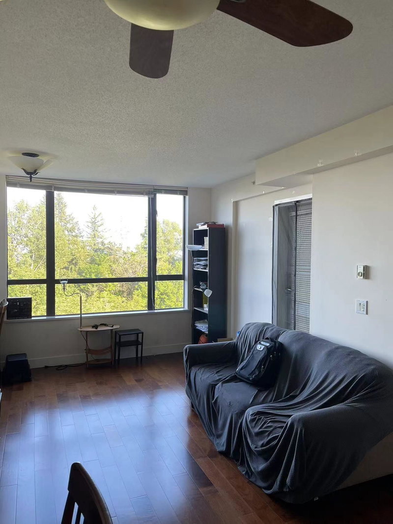 50X - 9330 University Crescent