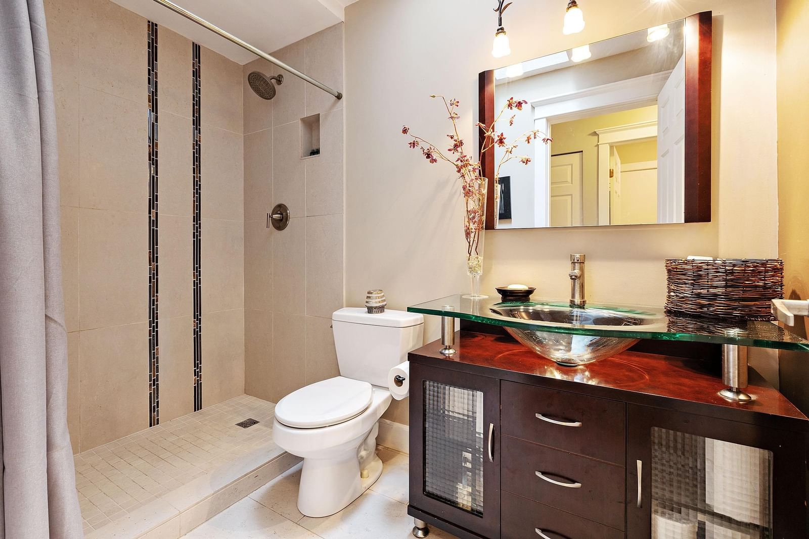 Listing Image 30