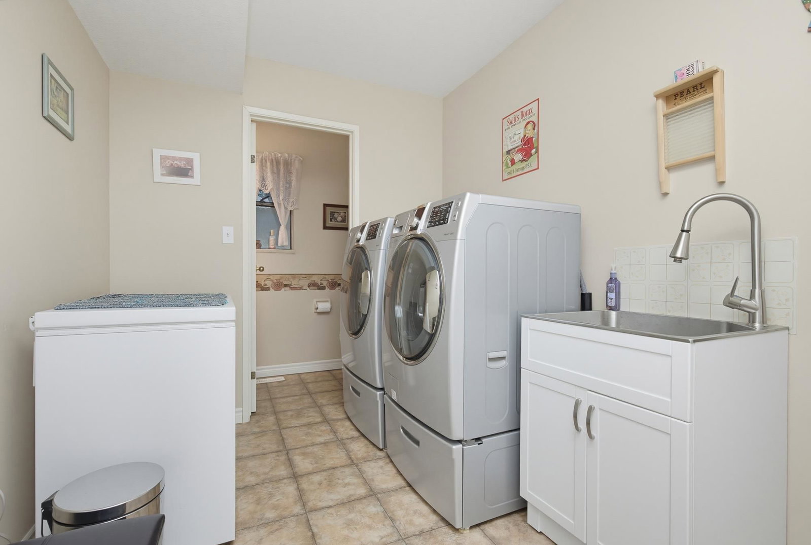 Listing Image 31