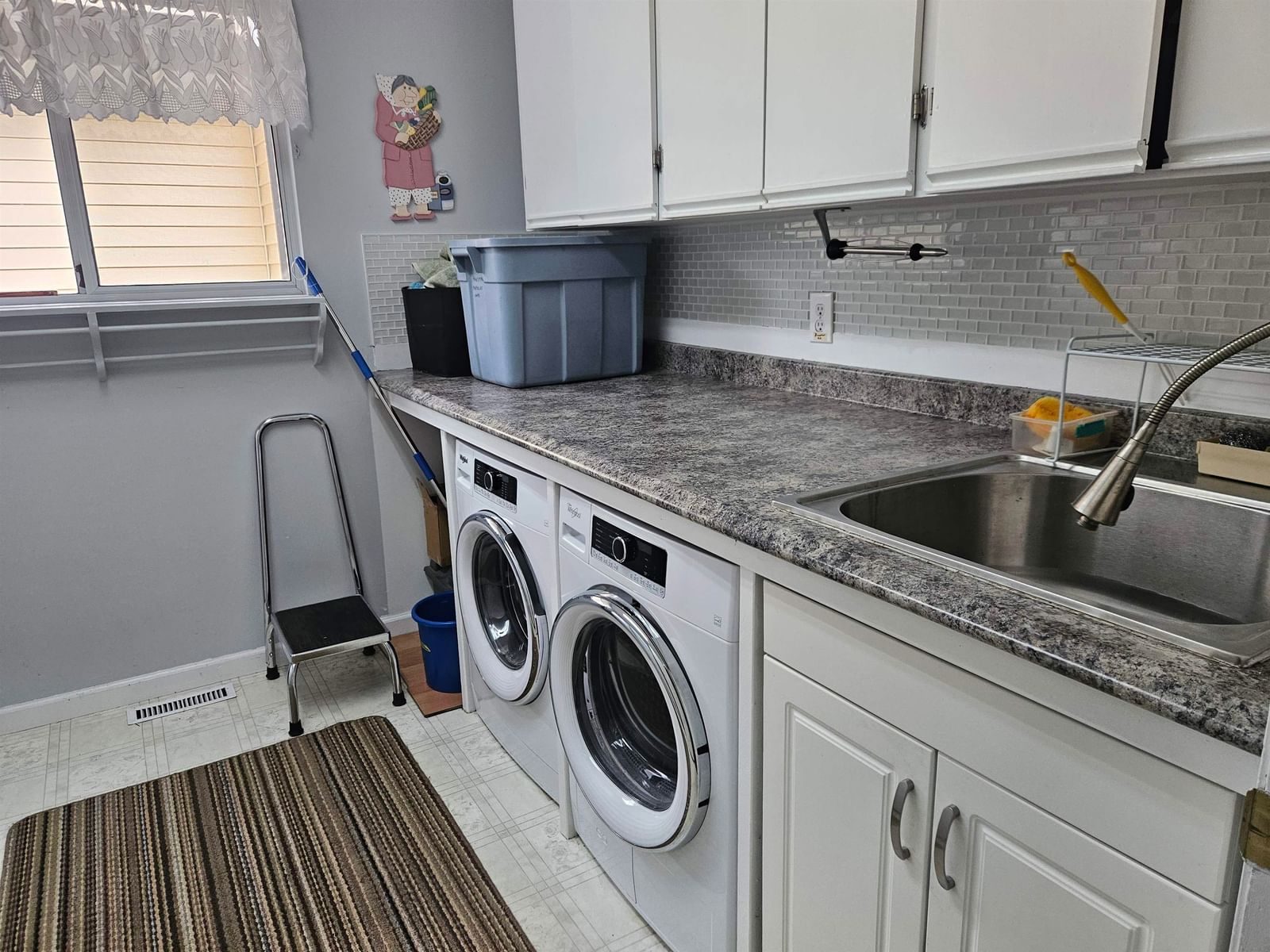 Listing Image 14
