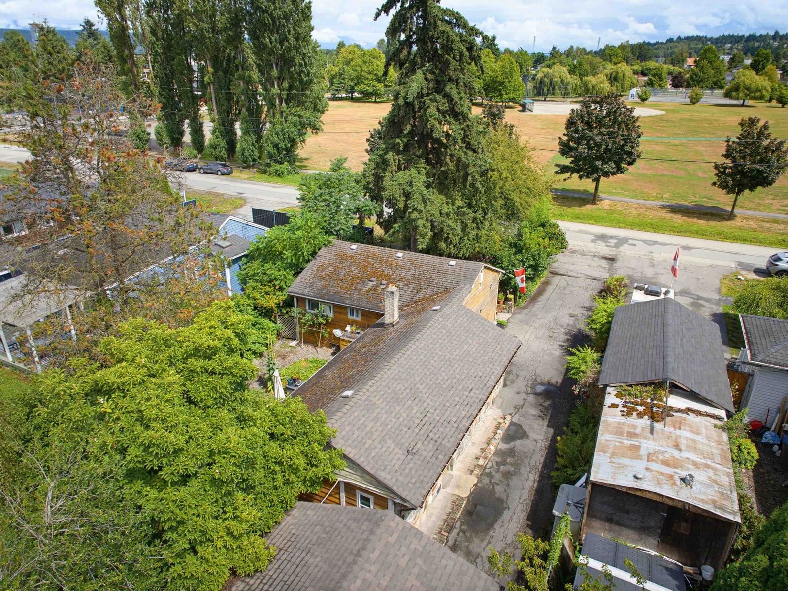 Listing Image 17