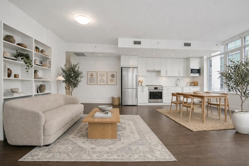 302 - 2455 Kingsway