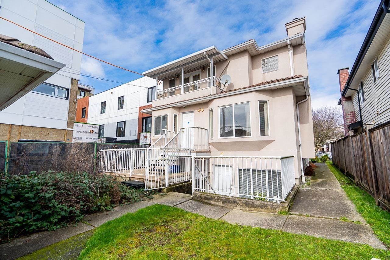 Listing Image 12