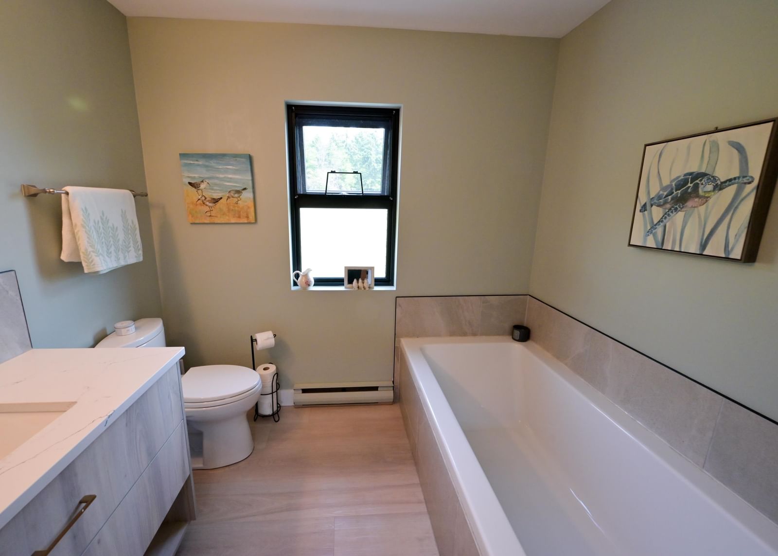 Listing Image 14