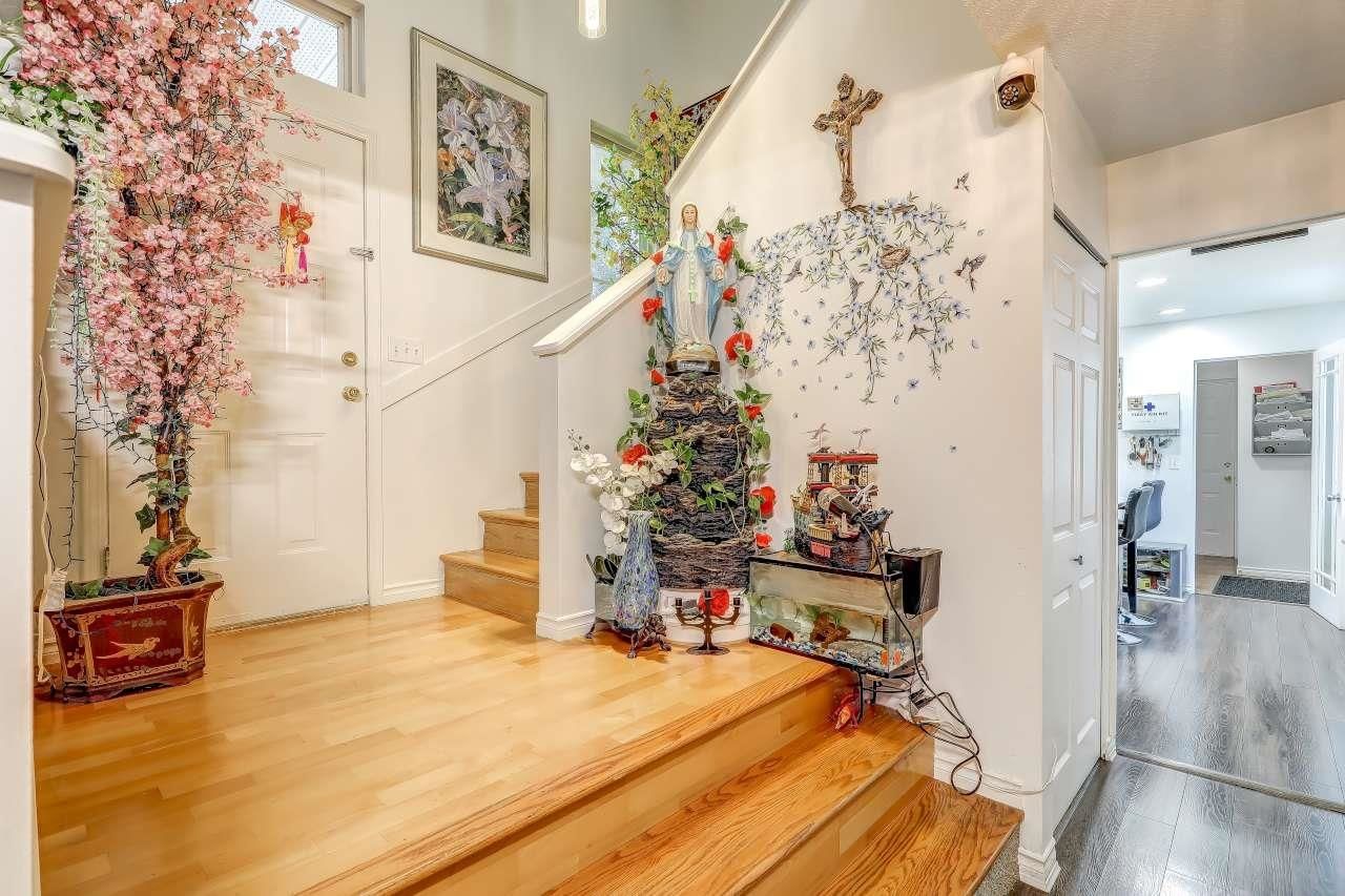 Listing Image 21