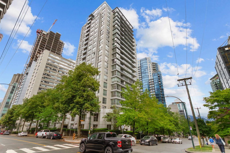 1401 - 1420 Georgia Street W