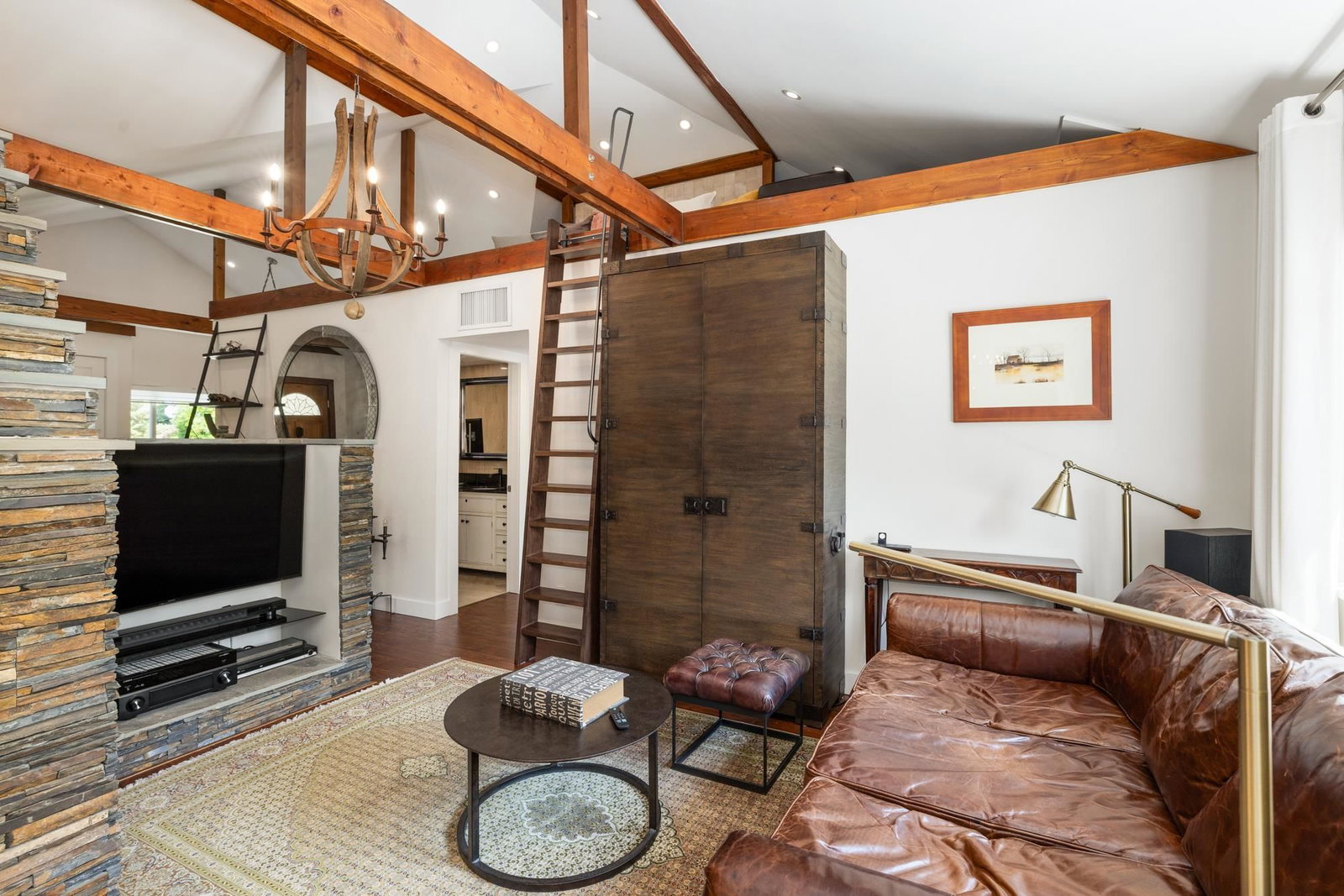 Listing Image 18