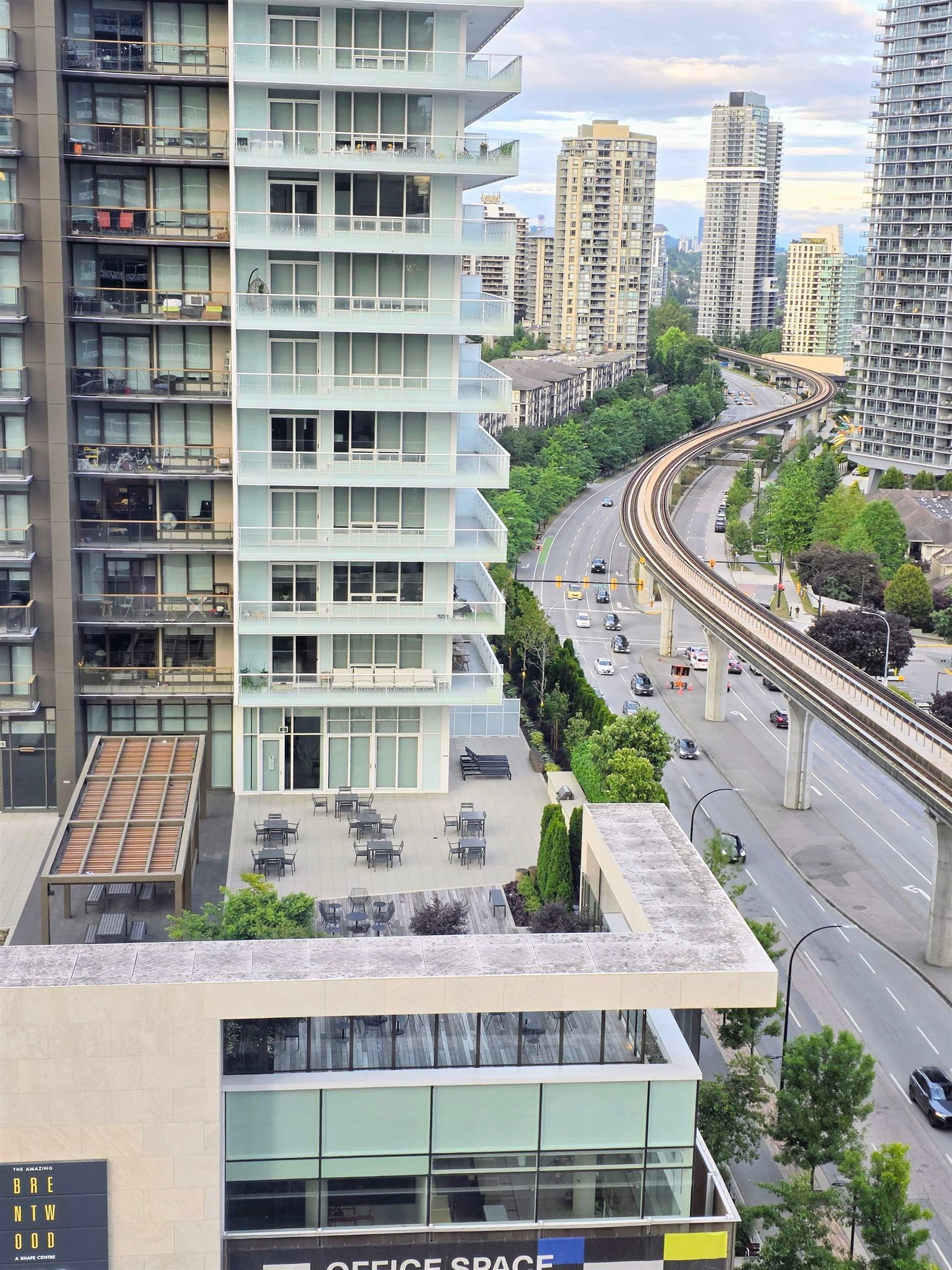 Listing Image 11
