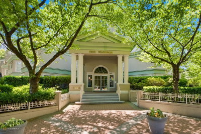 116 - 2990 Princess Crescent