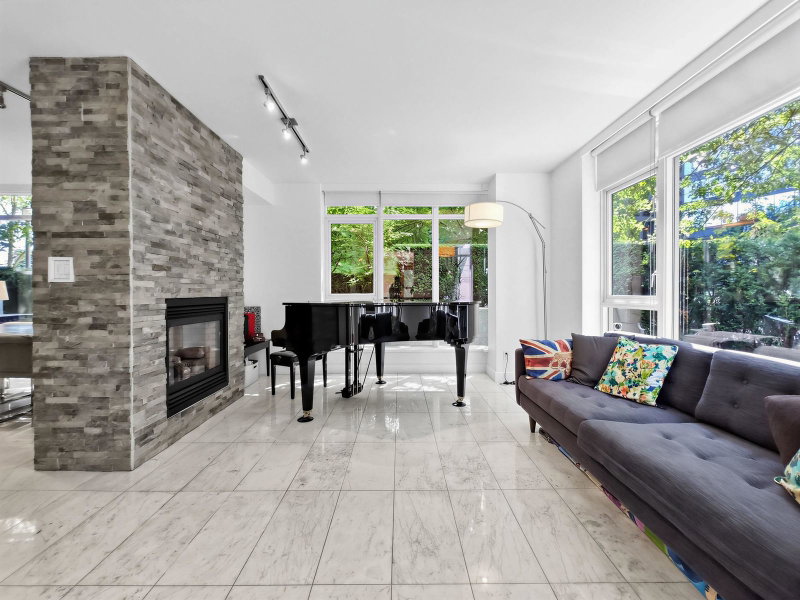 1211 Cordova Street W