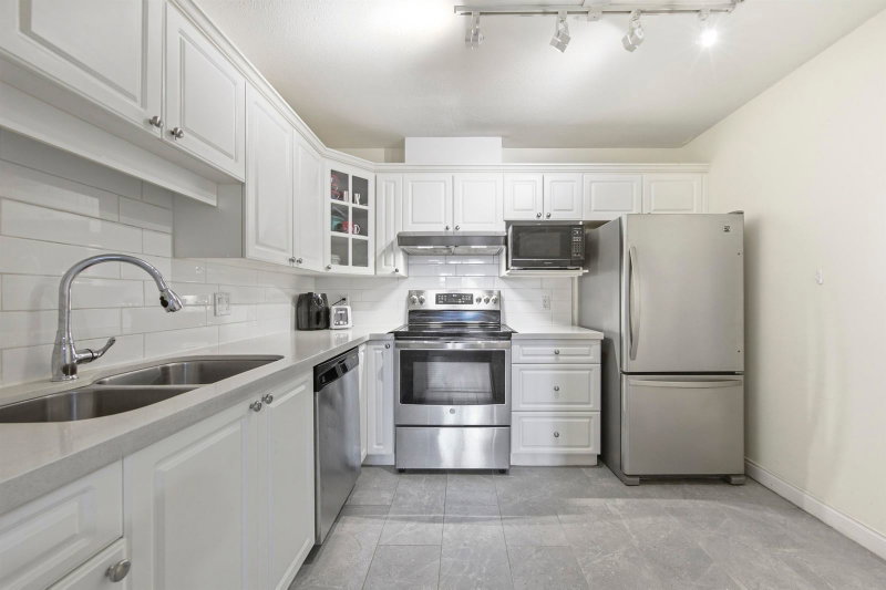 105 - 5735 Hampton Place