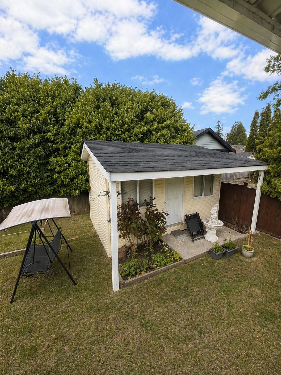 Listing Image 19